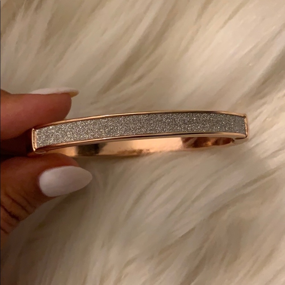 Rose gold bangle✨